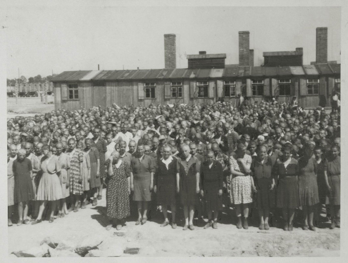 Daily life in Auschwitz – female prisoners at roll call in Birkenau, 1944